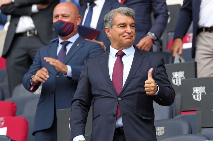 Barcelona berpeluang mendapatkan sponsor mewah pada musim depan berkat tangan dingin sang presiden, Joan Laporta.