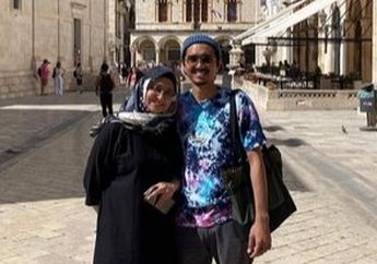 Duta Sheila On 7 Menangis dan Bersujud di Kaki sang Istri, Penyebabnya Bikin Terenyuh!