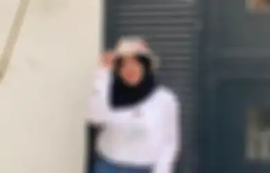 Mengintip Padu Padan Outfit ala Anak Sule, Putri Delina Pakai 4 Model Topi