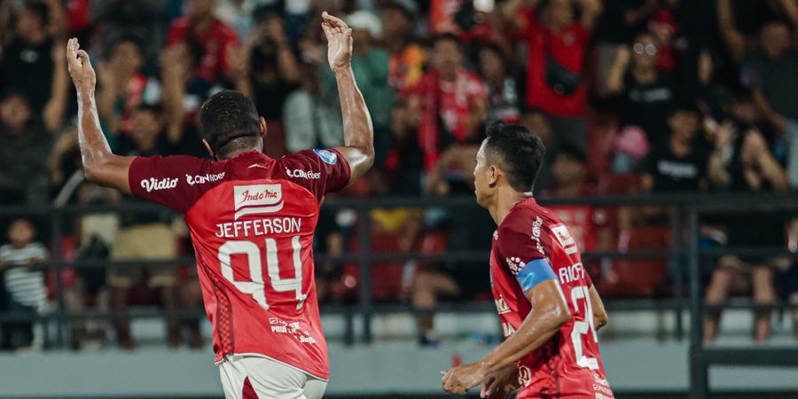 Klasemen Liga 1 - Comeback Lawan PSM yang Kurang Jumlah Pemain, Bali United Naik ke Puncak