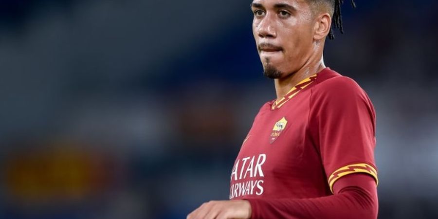 Harus Kembali ke Manchester United, Chris Smalling Merasa Sedih