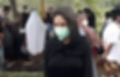 Sapri Pantun Meninggal Dunia, Nikita Mirzani Kenang Momen Tak Terlupakan Saat sang Komedian Minta Kerjaan Padanya, Nyai: Enggak Nyangka