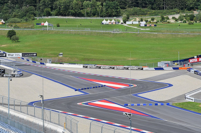 Fakta terkini sirkuit MotoGP Red Bull Ring bukan tambahan chicane satu-satunya hal baru di MotoGP Austria 2022, ternyata ada hal baru yang lain