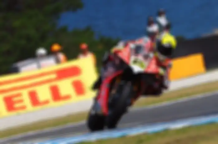 Mantan pembalap MotoGP, Alvaro Bautista, bikin sejarah di penampilan debut di WSBK musim ini