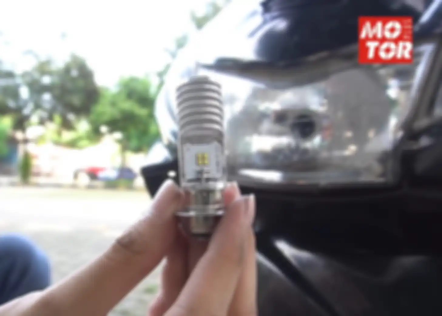 Pasang Lampu LED di Motor Lawas