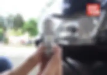 Biar Kece, Bisa Gak Sih Motor Lawas Pakai Lampu LED Tanpa Ubahan?