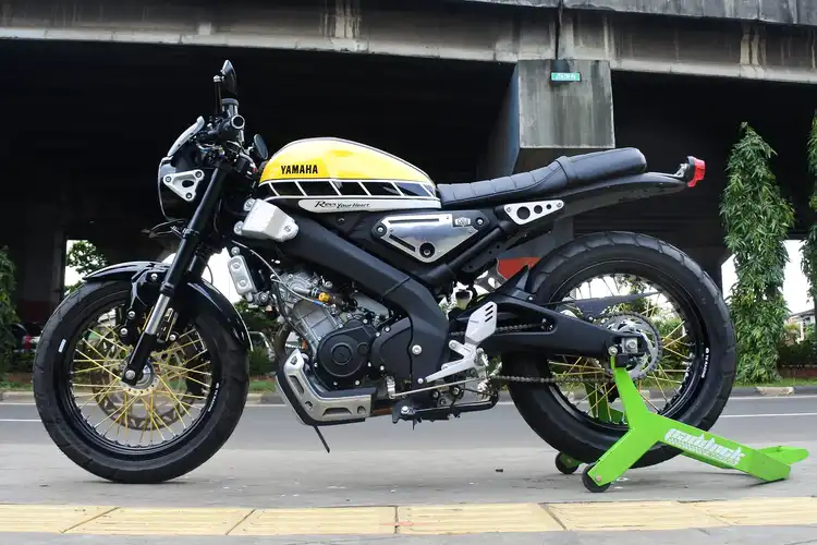 Modifikasi Yamaha XSR 155 Cafe Racer, Pelek Jari-jari Bikin Tampilan Makin Retro