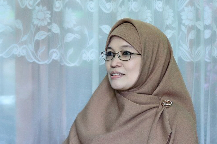 Oki Setiana Dewi dan Teh Ninih