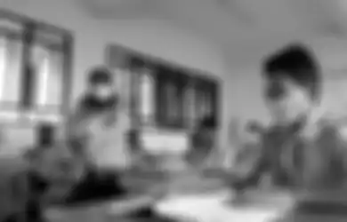 Kado Istimewa Khofifah, Ribuan Anak Tenaga Medis Bakal Dapat Kursi di PPDB SMA dan SMK Negeri Jatim, Semua Unsur Hingga Sopir Ambulan Berhak Bahagia