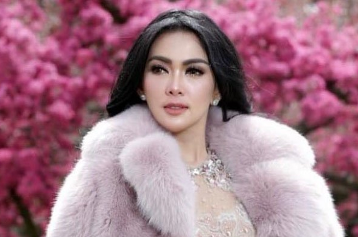 Terpaksa Tinggal Bareng Mertua Meski Punya Suami Tajir Melintir, Syahrini Bongkar Perilaku Orang Tua Reino Barack di Rumahnya yang Bikin Elus Dada: Kok Bisa Begini...