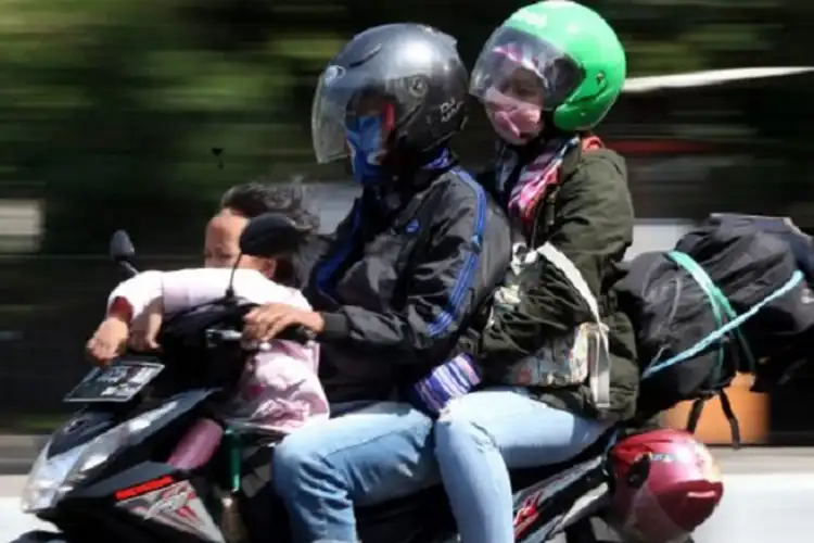 Mudik Tetap Lancar Sampai ke Kampung Halaman, Caranya Dibagikan Jasa Ojek Mudik, Lolos Razia PSBB Tanpa Disuruh Putar Balik