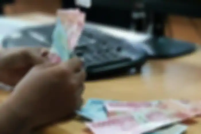 Hore 4 Bantuan Langsung Tunai (BLT) masi cair sampai tahun 2021 mendatang, subsidi gaji Rp 600 ribu aman.