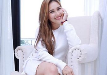 Banting Setir Jualan Bakpao Gegara Sepi Job Saat Corona, Ayu Ting Ting Malah Kepergok Balik ke Panggung Hiburan dan Mendadak Fasih Bahasa Turki Saat Balas Komentar Pria Bule Ini!