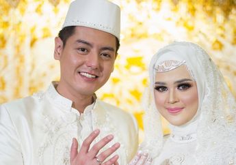 Gelar Resepsi dengan Konsep Internasional, Gaun Mewah Cut Meyriska Dihiasi Lebih dari 300 Kristal Swarovski dan Berhasil Buat Netizen Kagum