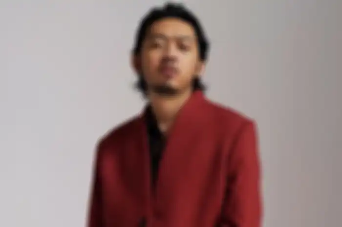 Pamungkas dihujat usai usap alat vital pakai ponsel penggemar saat konser.