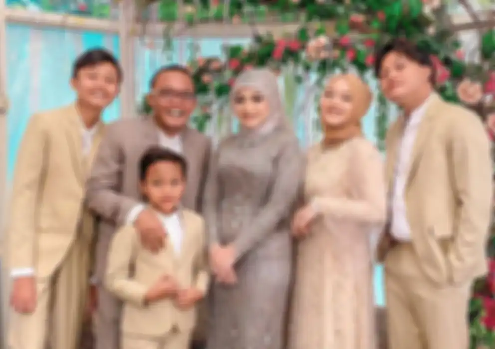 Pernikahan Nathalie Holscher dan Sule dihadiri oleh anak-anak sang komedian