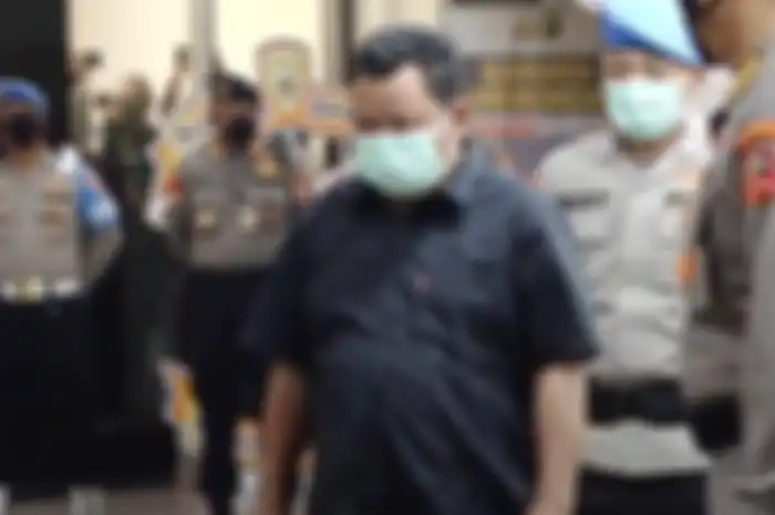 Kuat Ma'ruf, salah satu tersangka kasus pembunuhan berencana yang diotaki oleh Ferdy Sambo, didatangkan untuk menjadi saksi dalam sidang kode etik, Kamis (25/8/2022) di Bareskrim Mabes Polri.