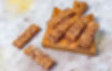 Cara Buat Granola Bar Sendiri di Rumah, Camilan Enak Kaya Serat! 