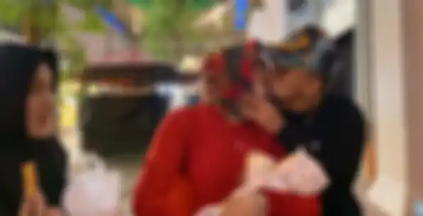 Rizky Febian ucapkan selamat hari ibu