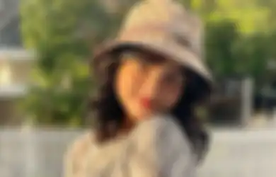 Mujur, Lagi-lagi Fuji Dapat Hadiah 2 Buah iPhone Terbaru dari Sosok Misterius Ini, Tante Gala Sampai Tak Bisa Berkata-kata