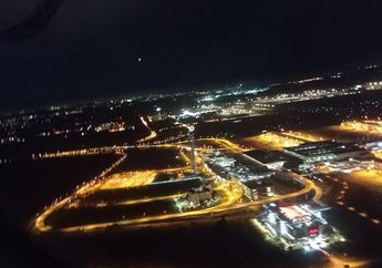 Hadapi Cuaca Buruk, Penerbangan Petang Tim Grid.ID ke Jakarta Sempat Dihadang Turbulensi