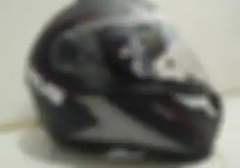 Sayangi Barang, Pinlock Helm Bisa Berumur Pendek Kalau Kena Cairan Ini