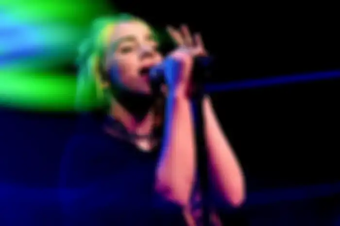 Billie Eilish Sampai Teriak Dapet Double Job: Ngehost dan Nyanyi di Saturday Night Live