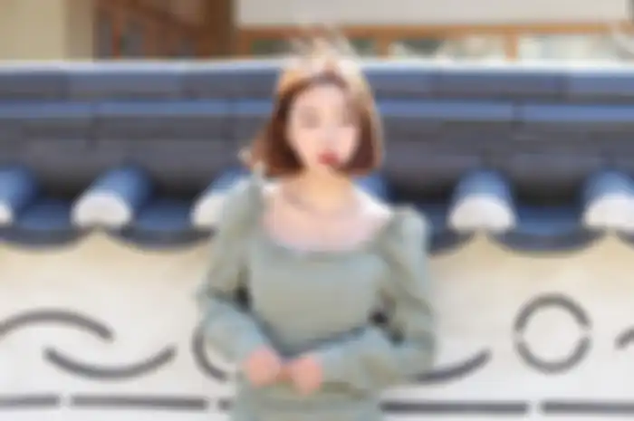 Sunny Dahye youtuber yang pernah merilis buku Sunny Everywhere di tabun 2019 lalu