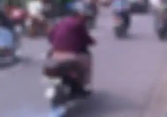 Simak! Jangan Asal Ngebul, Begini Cara Mengukur Oli Samping Motor 2-tak yang Benar