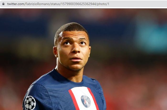 Kylian Mbappe sedang tidur siang ketika rumor dirinya akan pergi dari PSG sedang ramai.