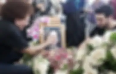 Putra Kesayangan Ahmad Albar Meninggal Akibat Sakit Liver, Minuman dan Makanan Favorit Ini Ternyata Bisa Jadi Pemicu Utama Penyakit Itu, Tolong Stop Mulai Sekarang