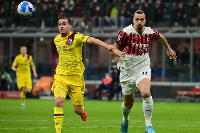 Laga AC Milan vs Bologna di San Siro, Senin (4/4/2022).