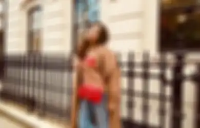 Jadi Saksi Bisu Ketika Bagi-bagikan THR untuk Keponakan, Dompet Nagita Slavina Dibanderol dengan Harga Fantastis, Netizen : Astaghfirullah