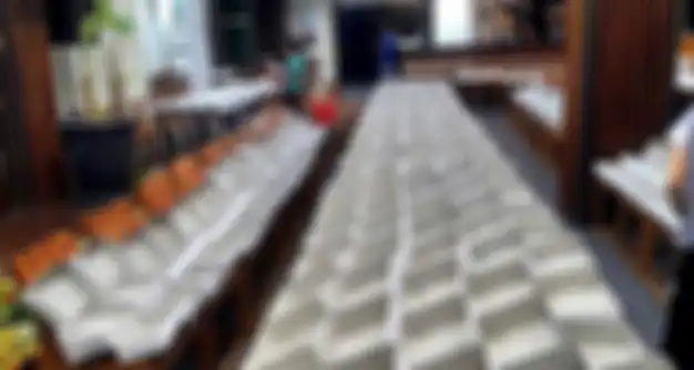 Rumah makan Bella Shapira juga menerima pesanan katering 