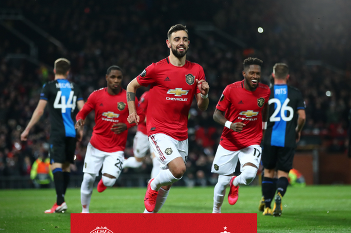 Gelandang Manchester United, Bruno Fernandes, merayakan gol yang dicetak ke gawang Club Brugge dalam laga leg kedua babak 32 besar Liga Europa di Stadion Old Trafford, Kamis (27/2/2020).