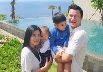 Utamakan Family Quality Time, Titi Kamal dan Christian Sugiono Ajak Dua Putra Mereka Bermain Game Mencari Harta Karun
