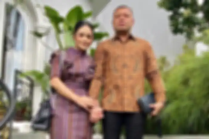 Krisdayanti dan Raul Lemos