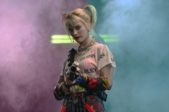 Margot Robbie sebagai Harley Quinn