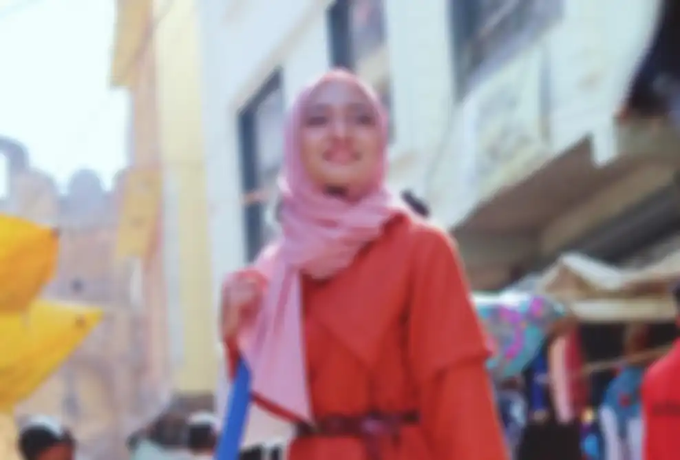 Hijab warna pink