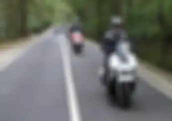 Awas Tergelincir! Cara Pengereman Mendadak Tapi Aman Saat Riding, Pakarnya Langsung Nih Yang Jelaskan 