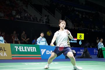 Aksi tunggal putri Malaysia, Wong Ling Ching, saat tampil pada semifinal beregu putri SEA Games 2025 di Pathum Tani, Thailand, 8 Desember 2025. 