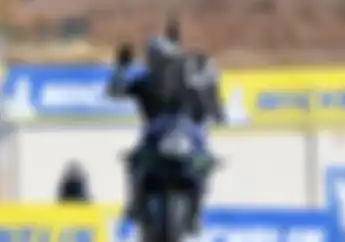 Gak Podium, Terungkap Alasan Mengharukan Maverick Vinales Kibarkan Bendera Hitam di MotoGP Aragon 2020