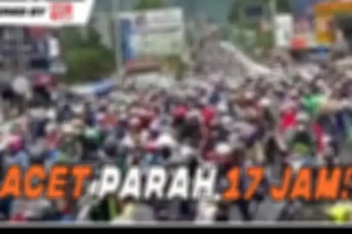Jalur Puncak Bogor jadi lautan helm akibat macet parah yang terjadi saat liburan kemarin.