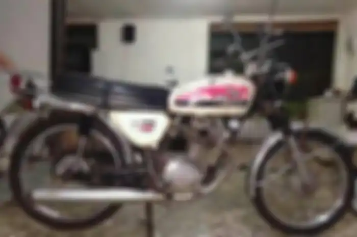 Honda CB 100 Gelatik