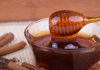 Selain Ampuh Menyembuhkan Beragam Penyakit, Madu Ternyata Mampu Menyembuhkan Luka pada Kornea Mata Manusia, Kok Bisa?