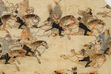 Ironisnya, berkat ahli strategi perang Tiongkok, Sun Tzu, Kubilai Khan berhasil menaklukkan Kekaisaran Tiongkok.