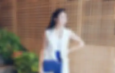Ide Padu Padan Outer Putih ala Adik Nikita Willy, Winona Willy. Charming!