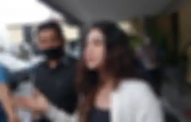Tak Gentar Laporkan Haters, Dewi Perssik Singgung Harga Diri yang Harus Dipertahankan