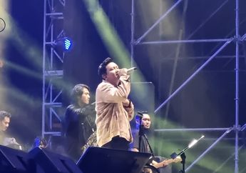 Ambyar! Denny Caknan Sukses Hibur Warga Bekasi di Pesta Semalam Minggu