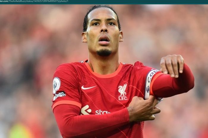 Bek Liverpool, Virgil van Dijk.